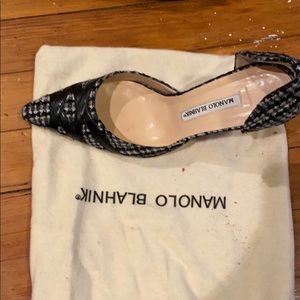 Manolo Blahnik pumps with dust bag!